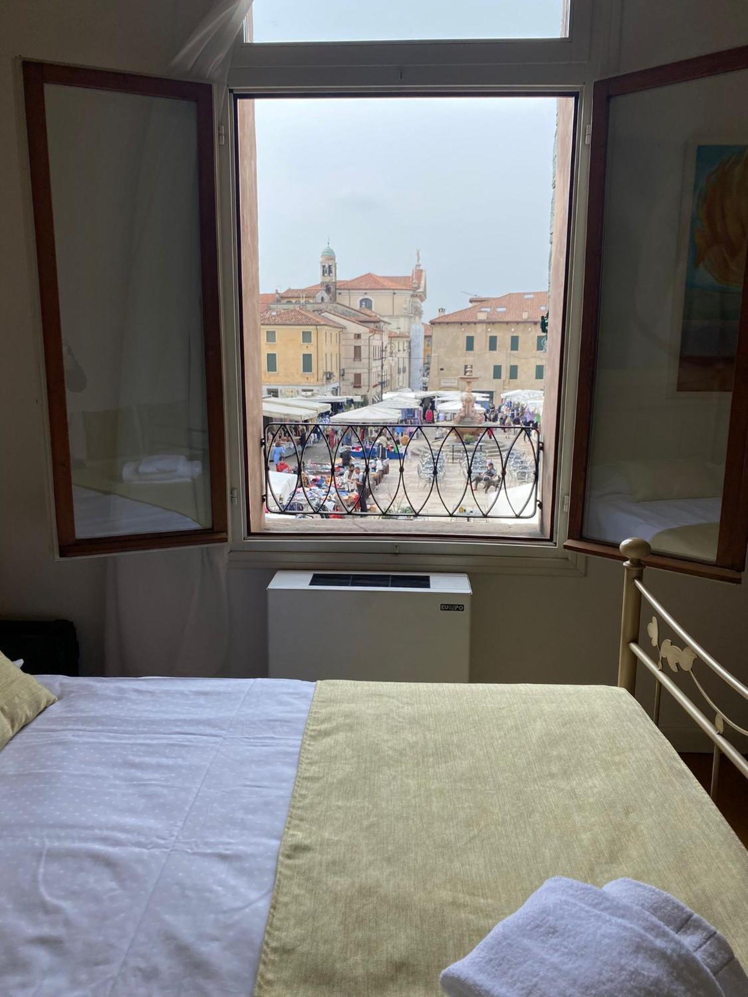 Ca' Garibaldi Rooms Bassano del Grappa Bagian luar foto